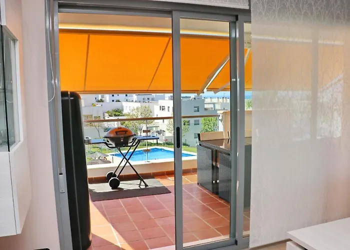 Puerta Del Sol Apartment *